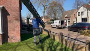 Schoorsteen onderhoud Boxmeer ladder bus